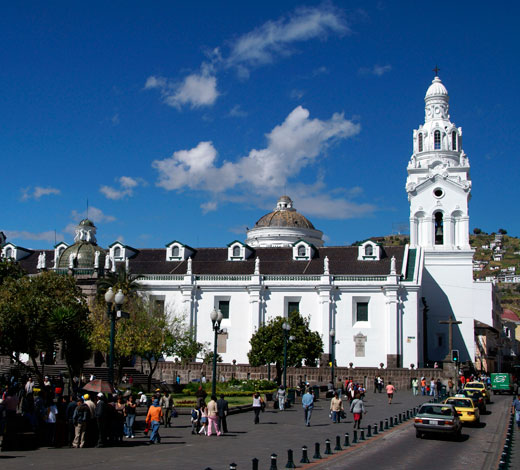 Tour January 1 / Thursday: Quito - Otavalo